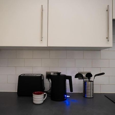 2 Bed Apt In Leeds City Centre Екстер'єр фото