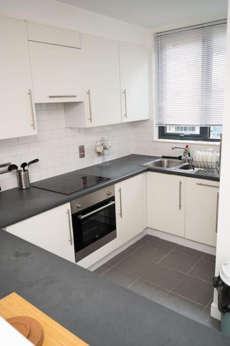 2 Bed Apt In Leeds City Centre Екстер'єр фото