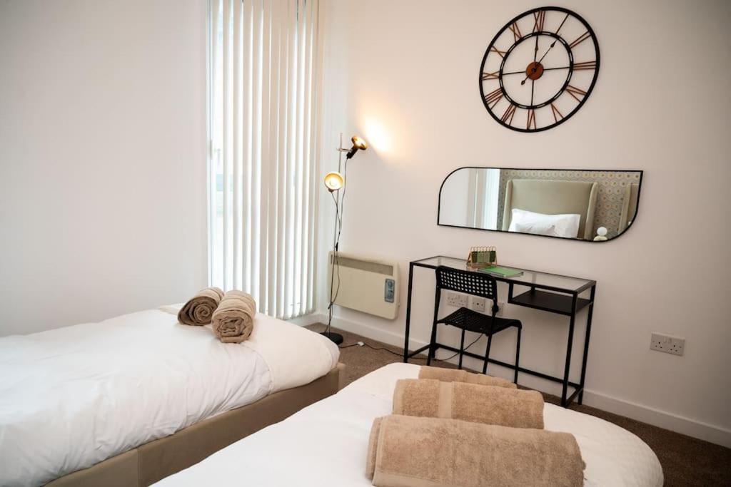 2 Bed Apt In Leeds City Centre Екстер'єр фото