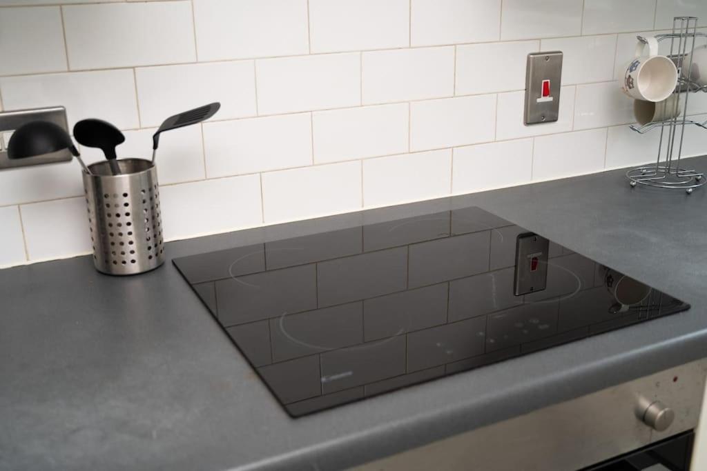 2 Bed Apt In Leeds City Centre Екстер'єр фото